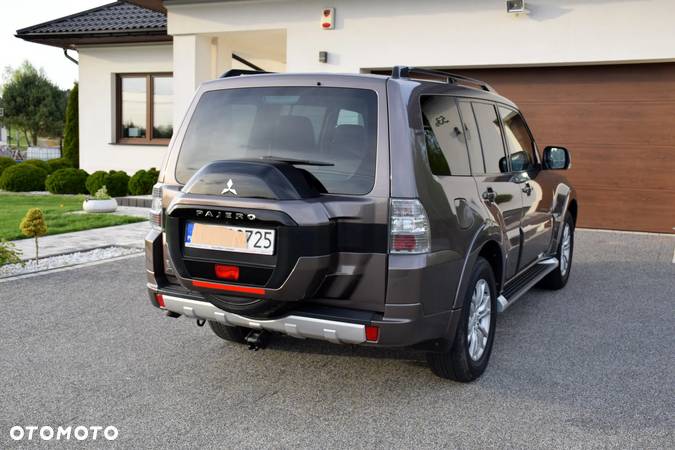 Mitsubishi Pajero 3.2 DID Instyle - 34