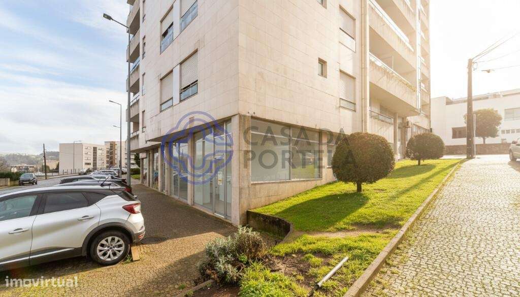 Loja Comercial com Excelente Localização em Paredes - Grande imagem: 2/12