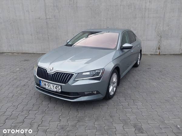 Skoda Superb 2.0 TDI 4x4 Style DSG - 3