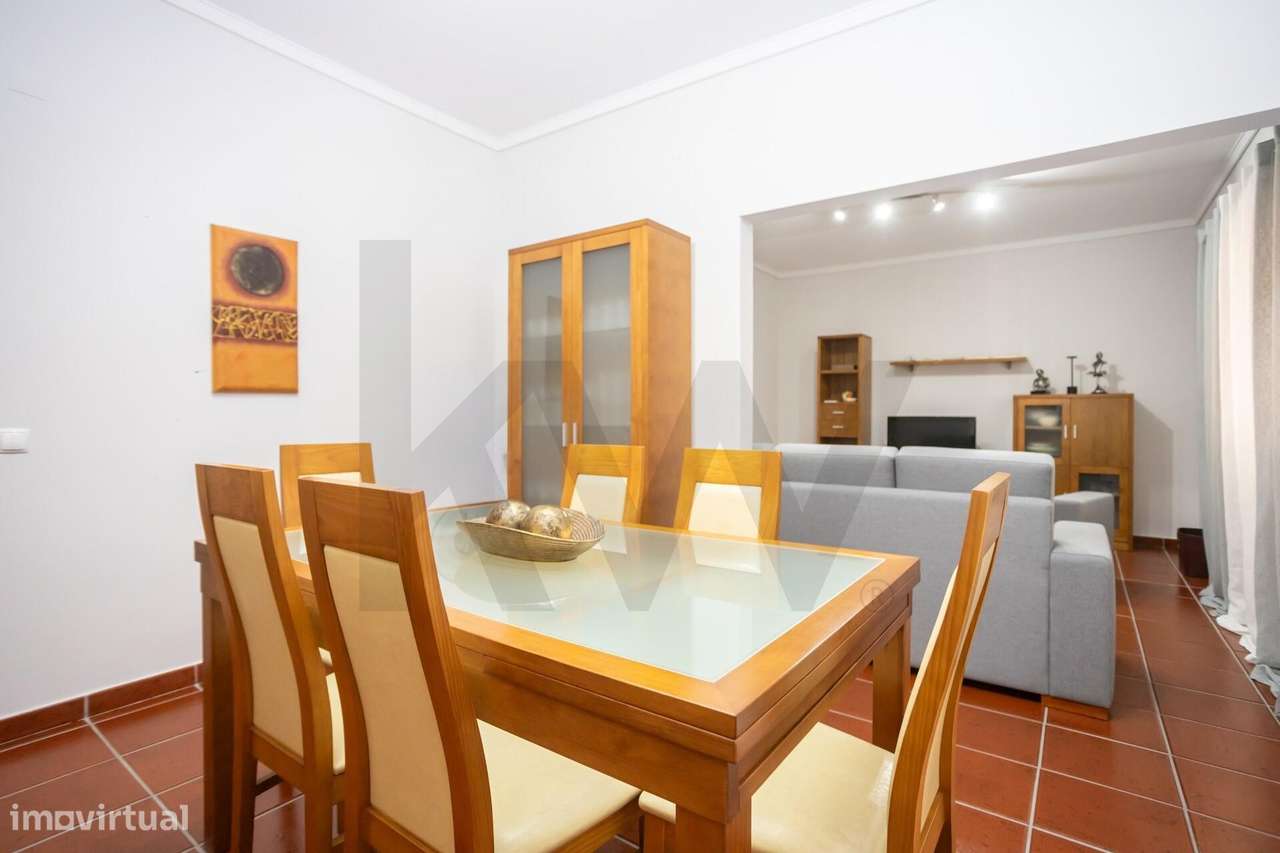 Apartamento T3 no Laranjeiro, Almada – Potencial Único e Localização P-15