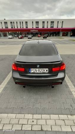 BMW Seria 3 328i xDrive - 6