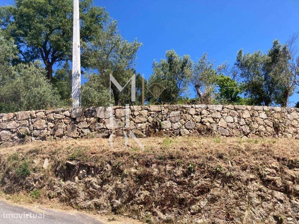 MORADIA EM RUÍNA com 3177m2 de terreno, em PONTE DE LIMA - Grande imagem: 3/9