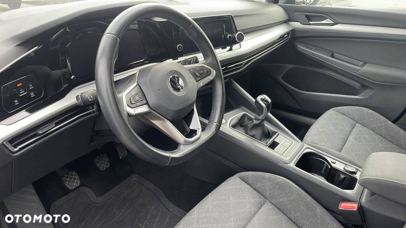 Volkswagen Golf VIII 2.0 TDI - 9