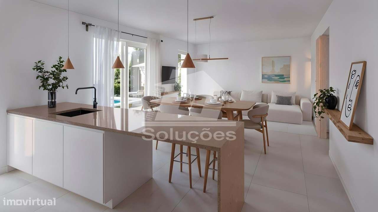 Moradia geminada T2+1 quartos com piscina privada no Silves Golf Resor - Grande imagem: 1/12