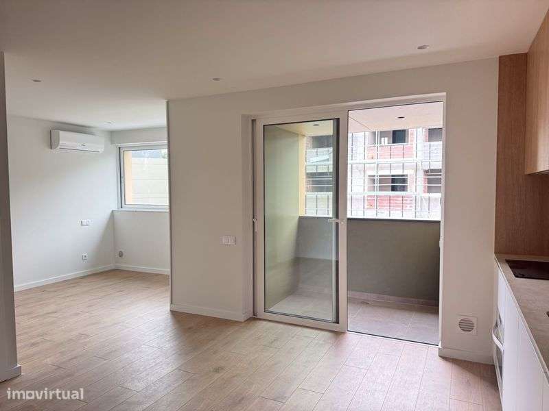 Apartamento T0 Fânzeres - Grande imagem: 4/12