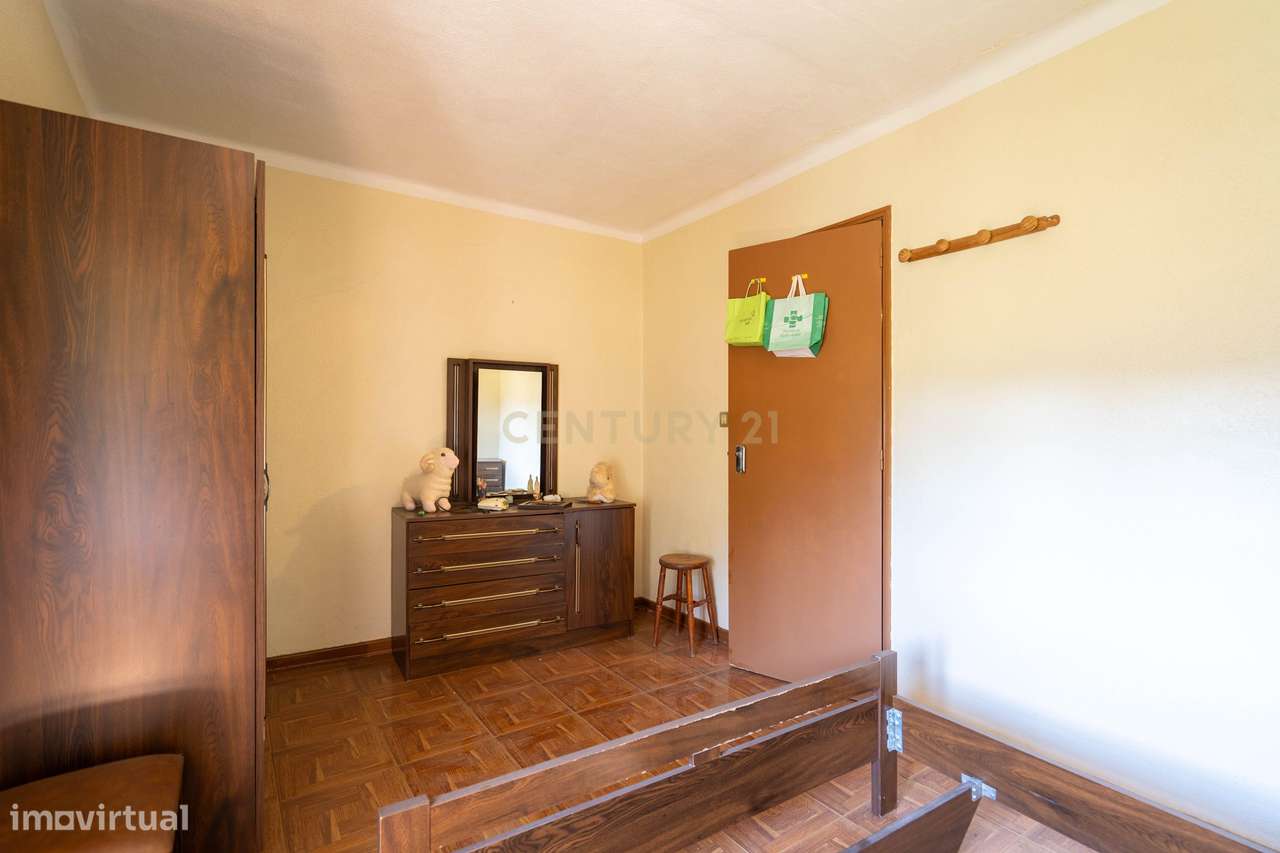 Moradia T3 c/ Vista para o Rio Mondego-22
