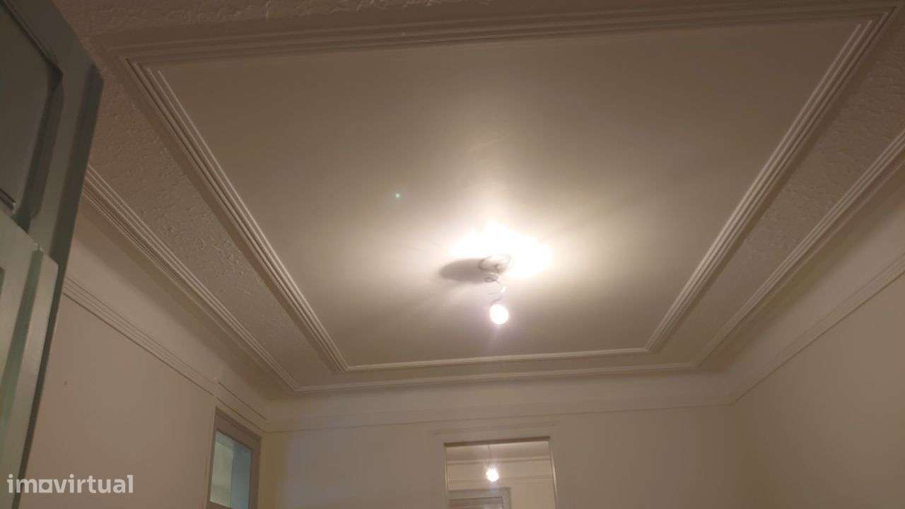 T4 remodelado R Angela Pinto junto Mercado Arroios-32