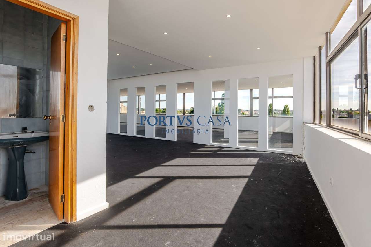 Escritório 309 m² com 456 m² de terraços e 206 m² de parqueamento-11