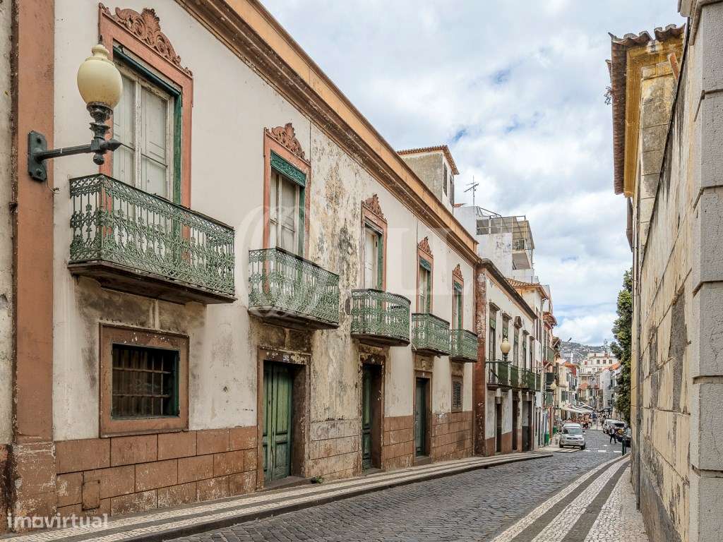 Prédio, no centro histórico do Funchal, Madeira - Grande imagem: 3/21