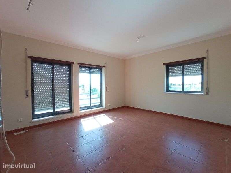 Apartamento T4 com varanda em Alter do Chão - Grande imagem: 2/14