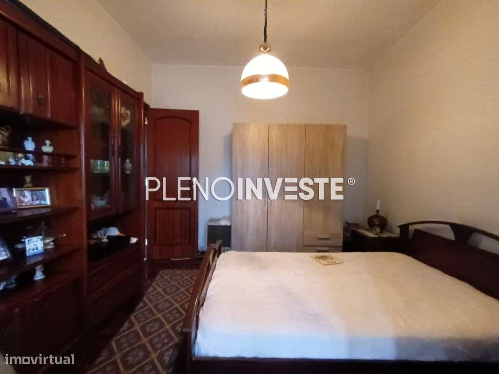 Apartamento T2 à venda na Torre da Marinha-14