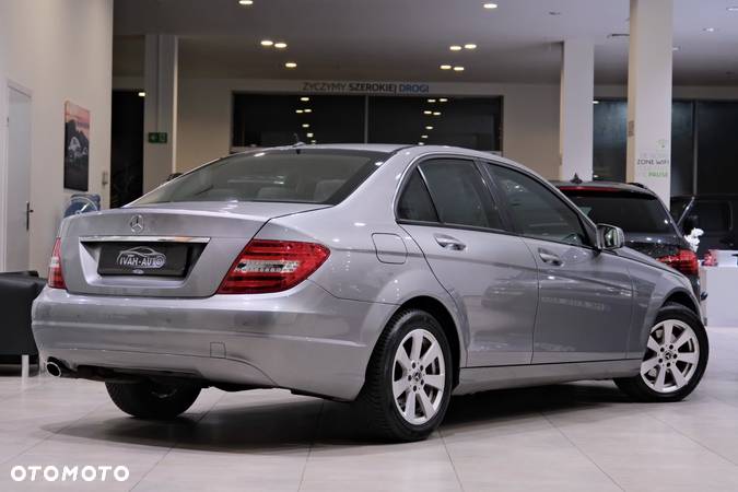 Mercedes-Benz Klasa C 220 CDI DPF Automatik BlueEFFICIENCY - 8