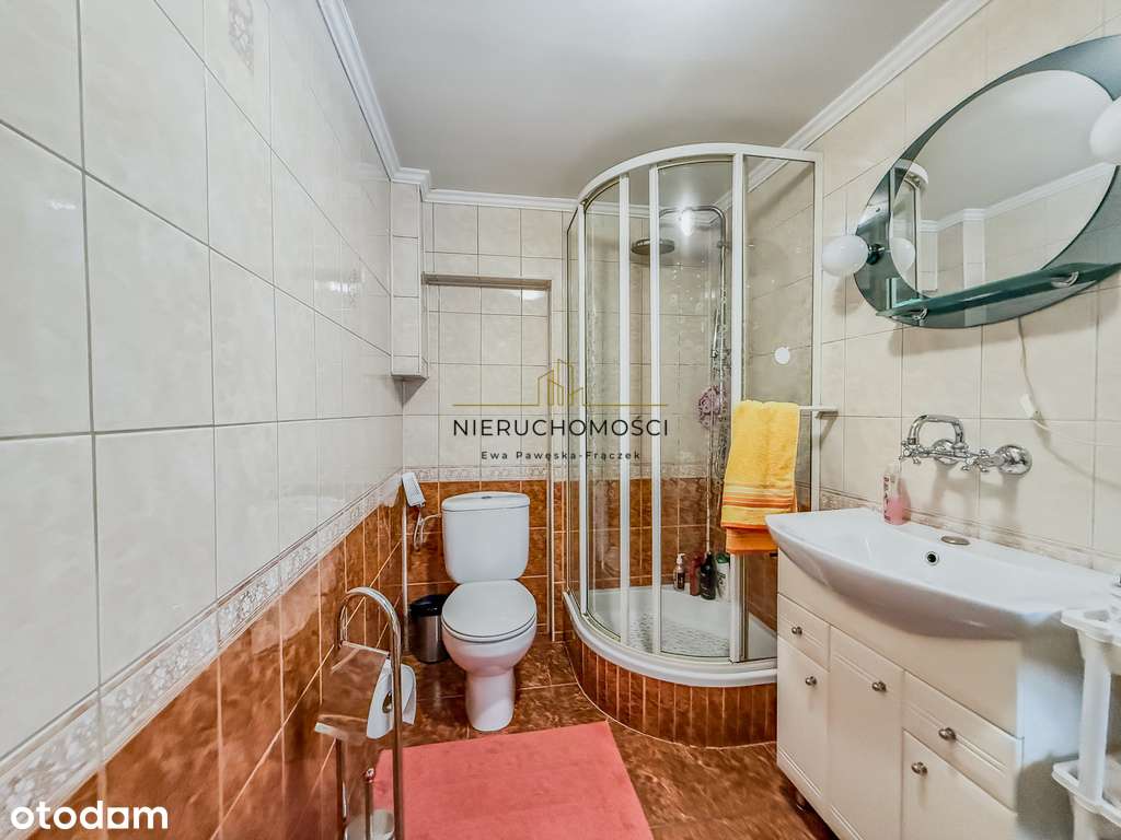 Przestronny dom z dużą działką 843 mkw– Biłgoraj-12