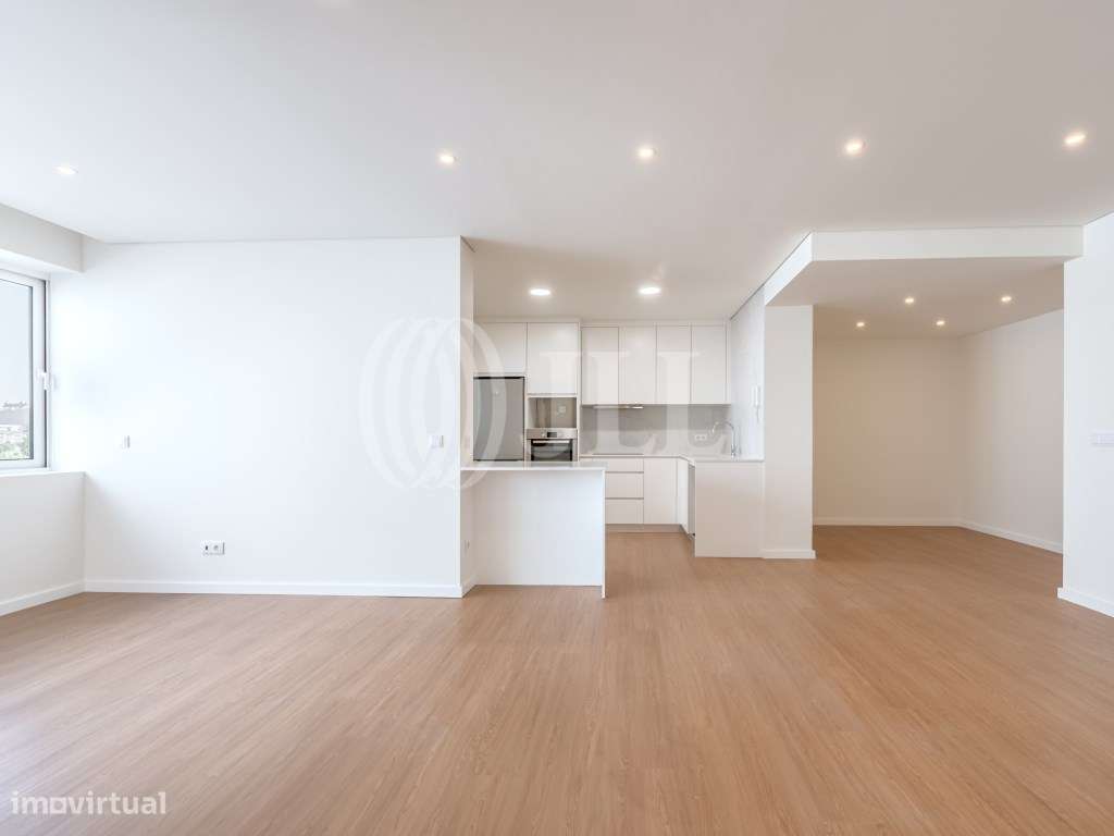 Apartamento T4 com varanda, na Avenida da Boavista, Porto - Grande imagem: 4/31