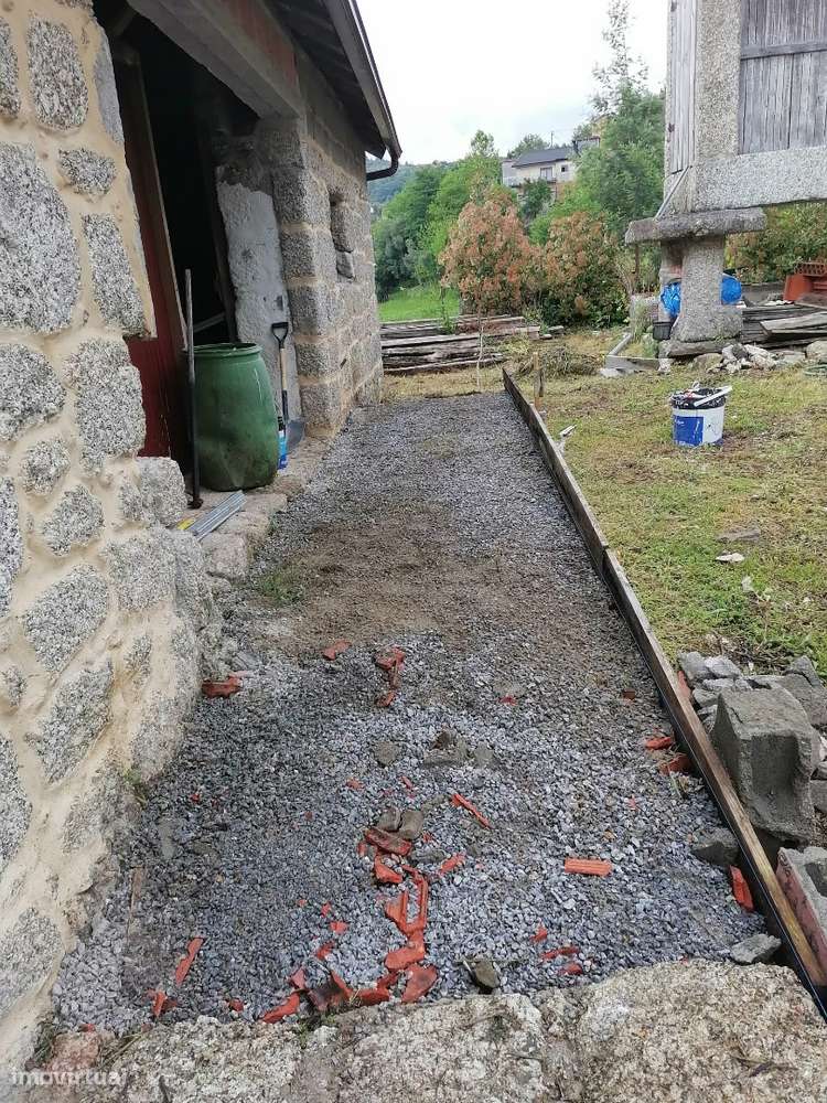 Inconclusa - Casa Rústica T7-30