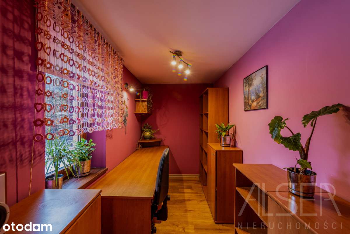 Dom na Osiedlu Bajkowym + Budynek Mieszkalno-Gosp.-7