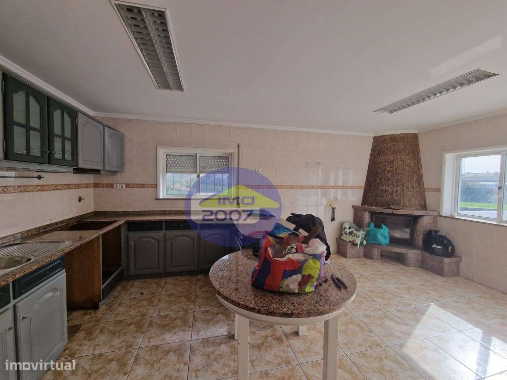 Moradia em Argoncilhe-5