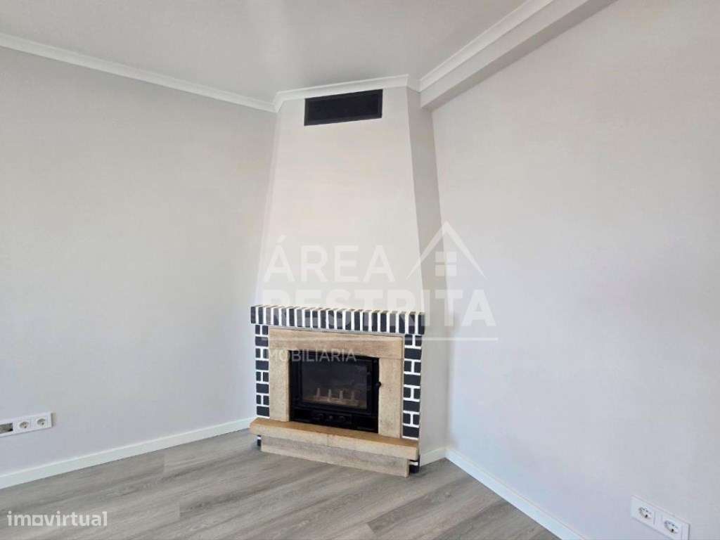 Apartamento T4, totalmente remodelado, na Cruz de Pau-6