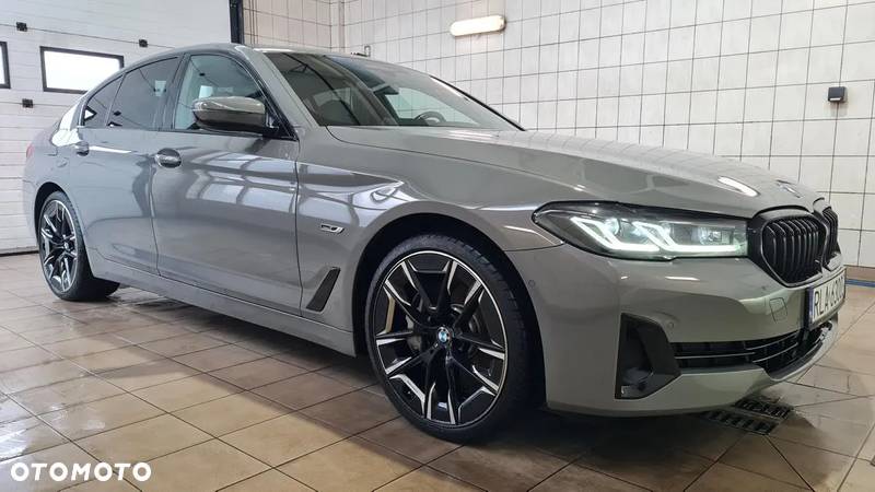 BMW Seria 5 545e xDrive M Sport sport - 2