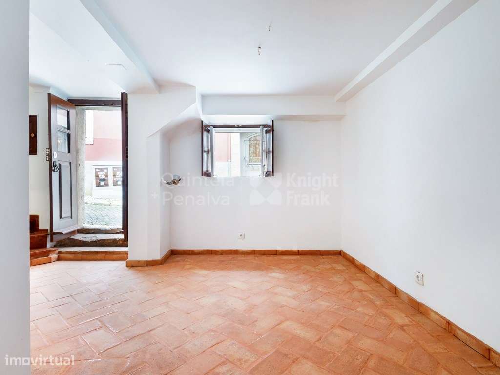 Moradia T1+3 para arrendamento, sem móveis na Misericórdia - Grande imagem: 4/25