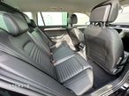 Volkswagen Passat 2.0 TDI BMT SCR 4Mot Highline DSG7 - 33