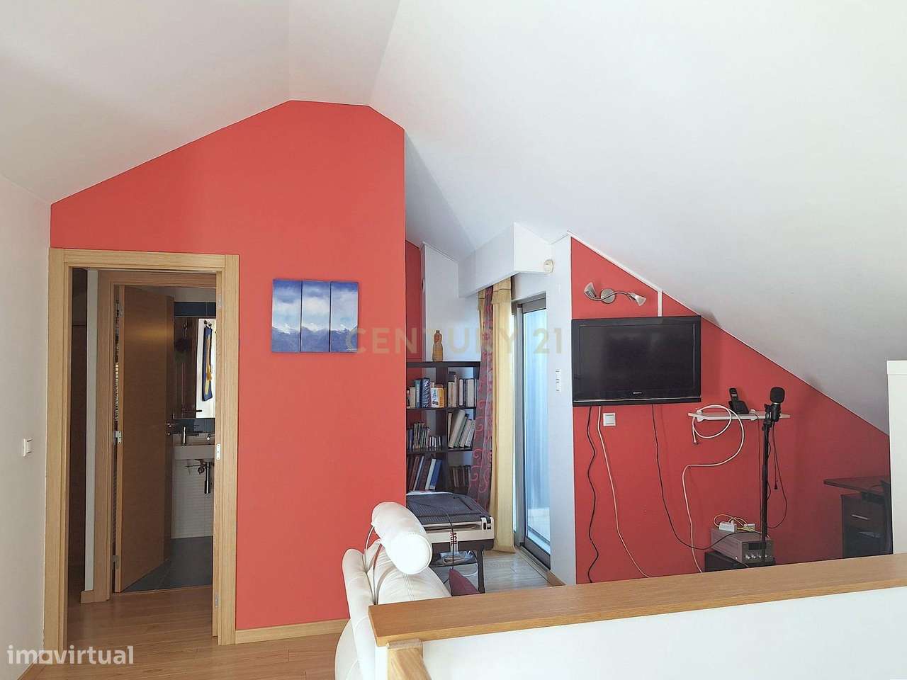 Moradia T3+1 em Alcochete: Luxo e Conforto!-37