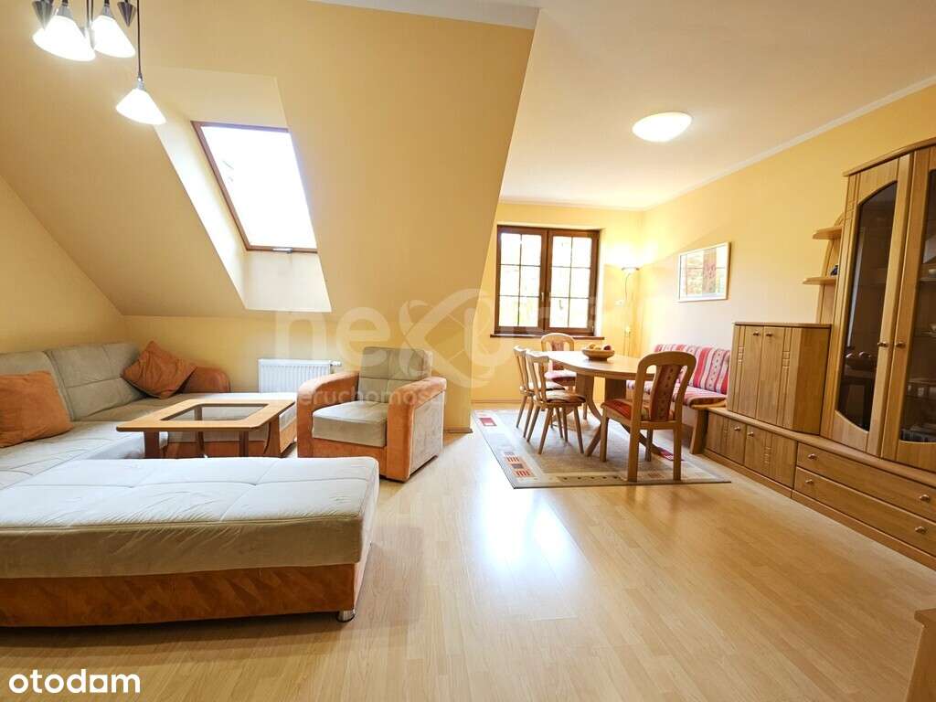 Duży dwupoziomowy apartament w centrum Karpacza-3