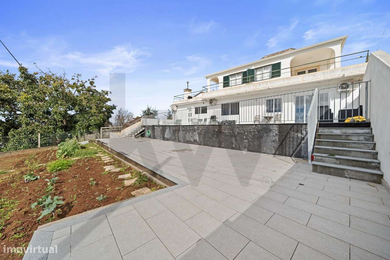 Moradia 3 em 1, exclusiva, rentável, Prazeres - Grande imagem: 2/33