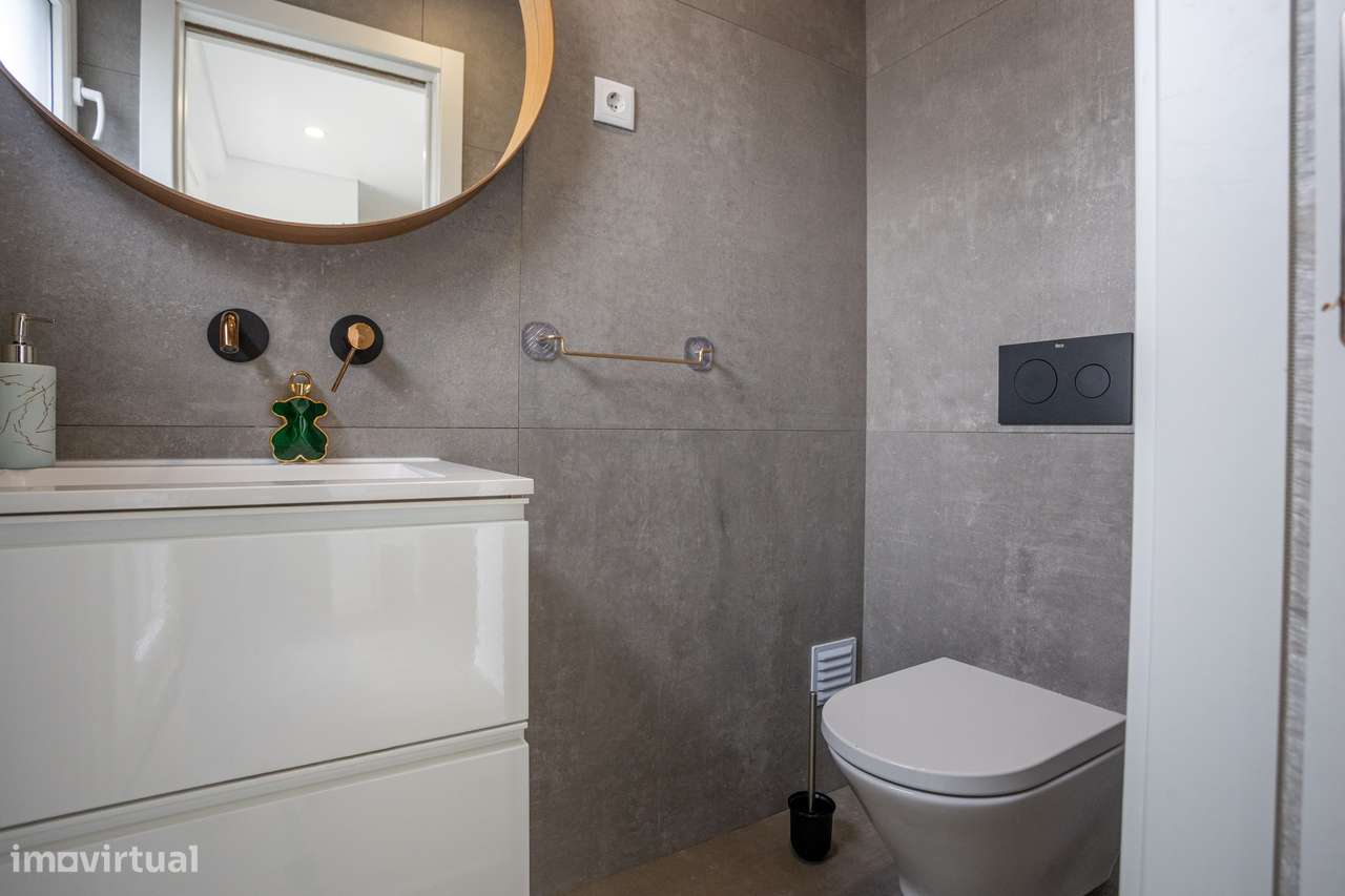 Moradia T4 Semi-Nova-12