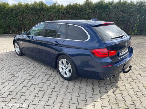 BMW Seria 5 520d Touring - 12