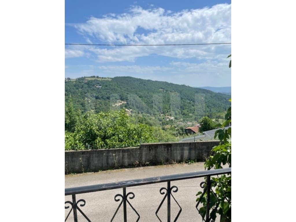 Moradia Espaçosa com Terreno e Potencial de Investimento - Atalaia,...-22