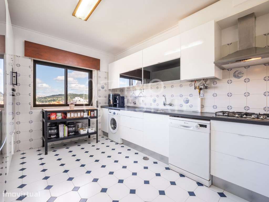 Apartamento T2 Linda-a-Velha-5