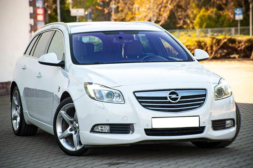 Opel Insignia A 2.0 CDTI 2011