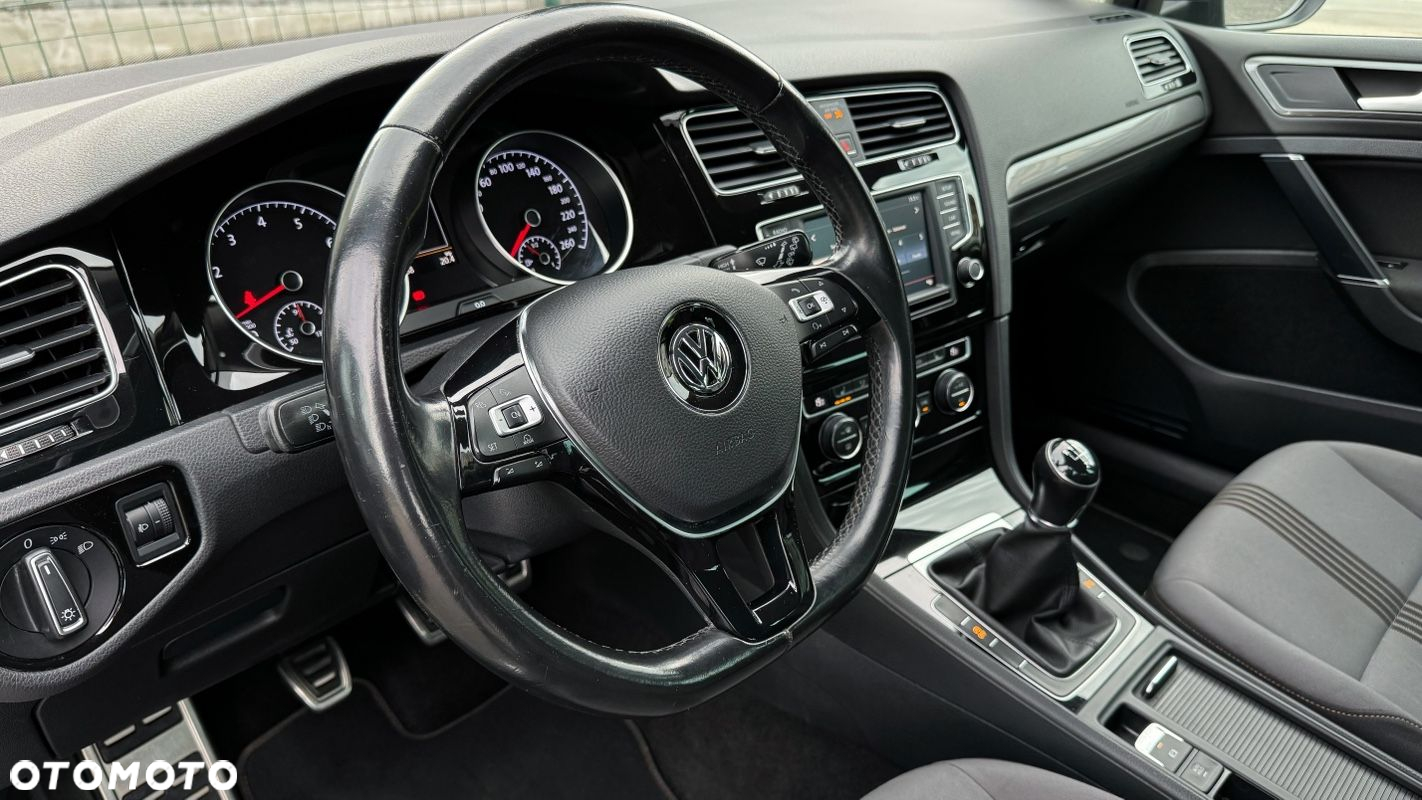 Volkswagen Golf 1.2 TSI BlueMotion Technology Allstar - 29