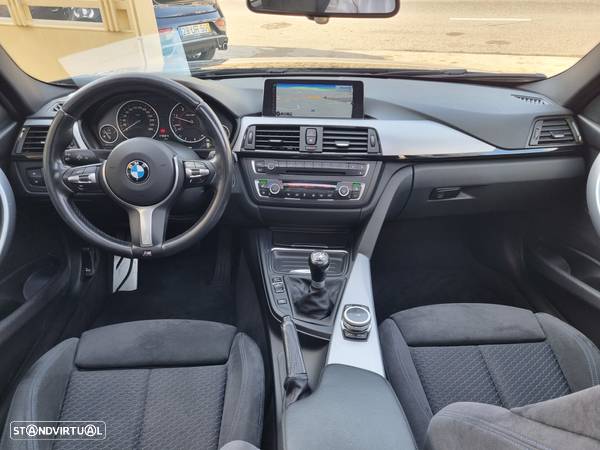 BMW 320 d Touring Pack M - 23