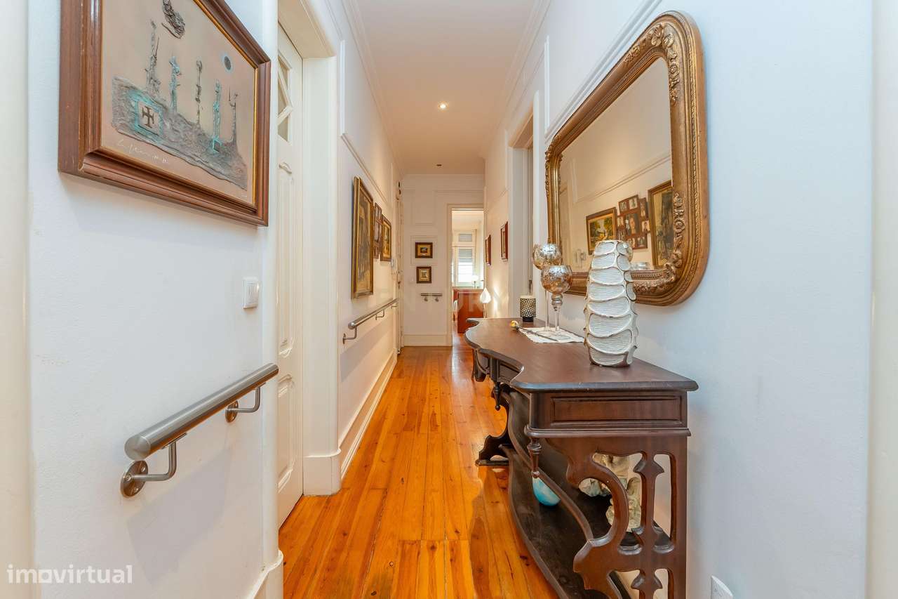 T3  (5 ass.) com terraço, elevador e arrecadação - Rua do Zaire-28