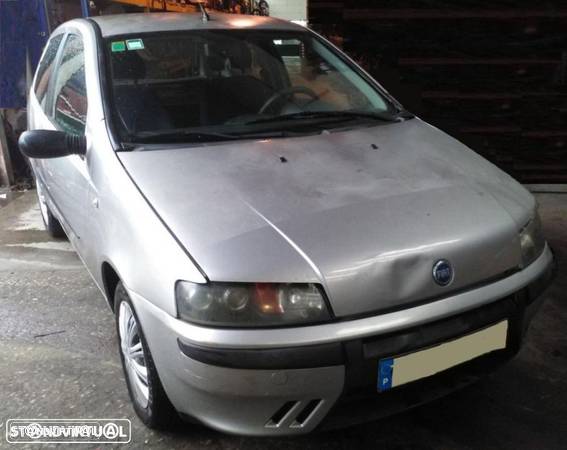 Fiat Punto 1.9 JTD de 2000 para peças - 1