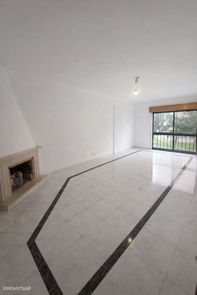 T2 com 85 m² em São Marcos | Av. do Brasil | Excelente localização - Grande imagem: 2/8