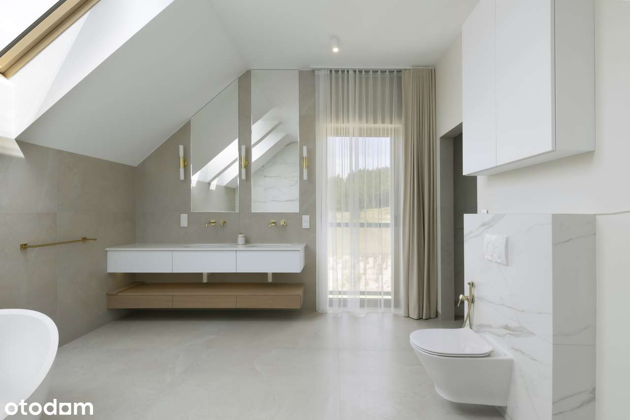 Dwa domy, basen, 2,7ha terenu-10