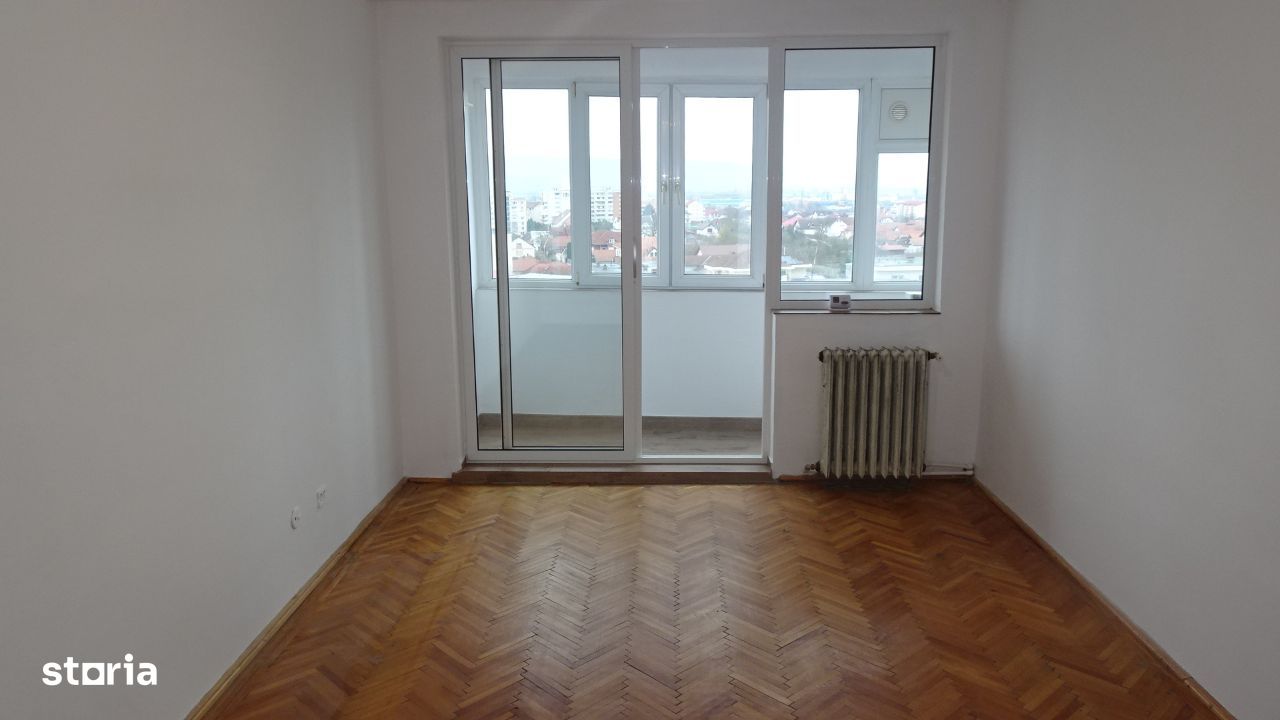 Vand apartament cu 3 camere decomandat Deva, Balcescu, suprafata 65 mp