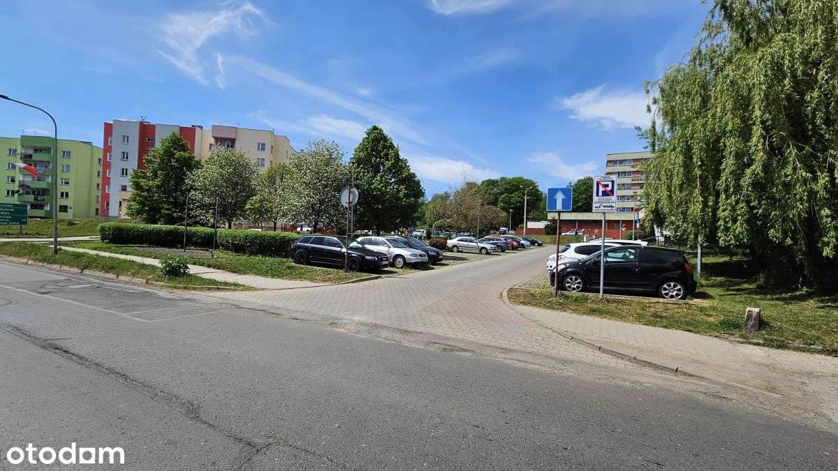 Obiekt Usługowo Biurowy w centrum-9