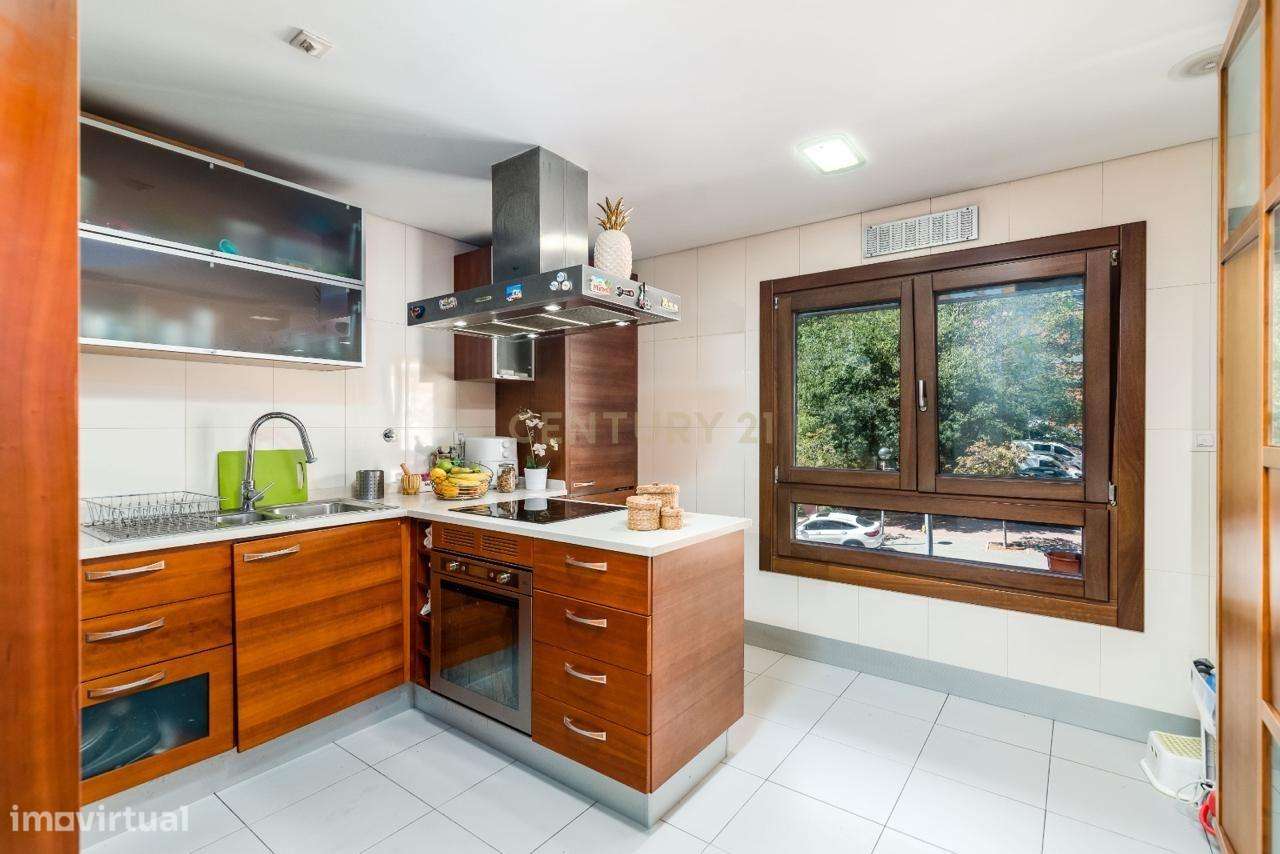 Apartamento T3 para arrendamento nas Colinas do Cruzeiro com Garagem - Grande imagem: 5/16