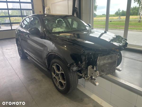 Alfa Romeo Stelvio 2.2 JTDM TI Q4 - 3