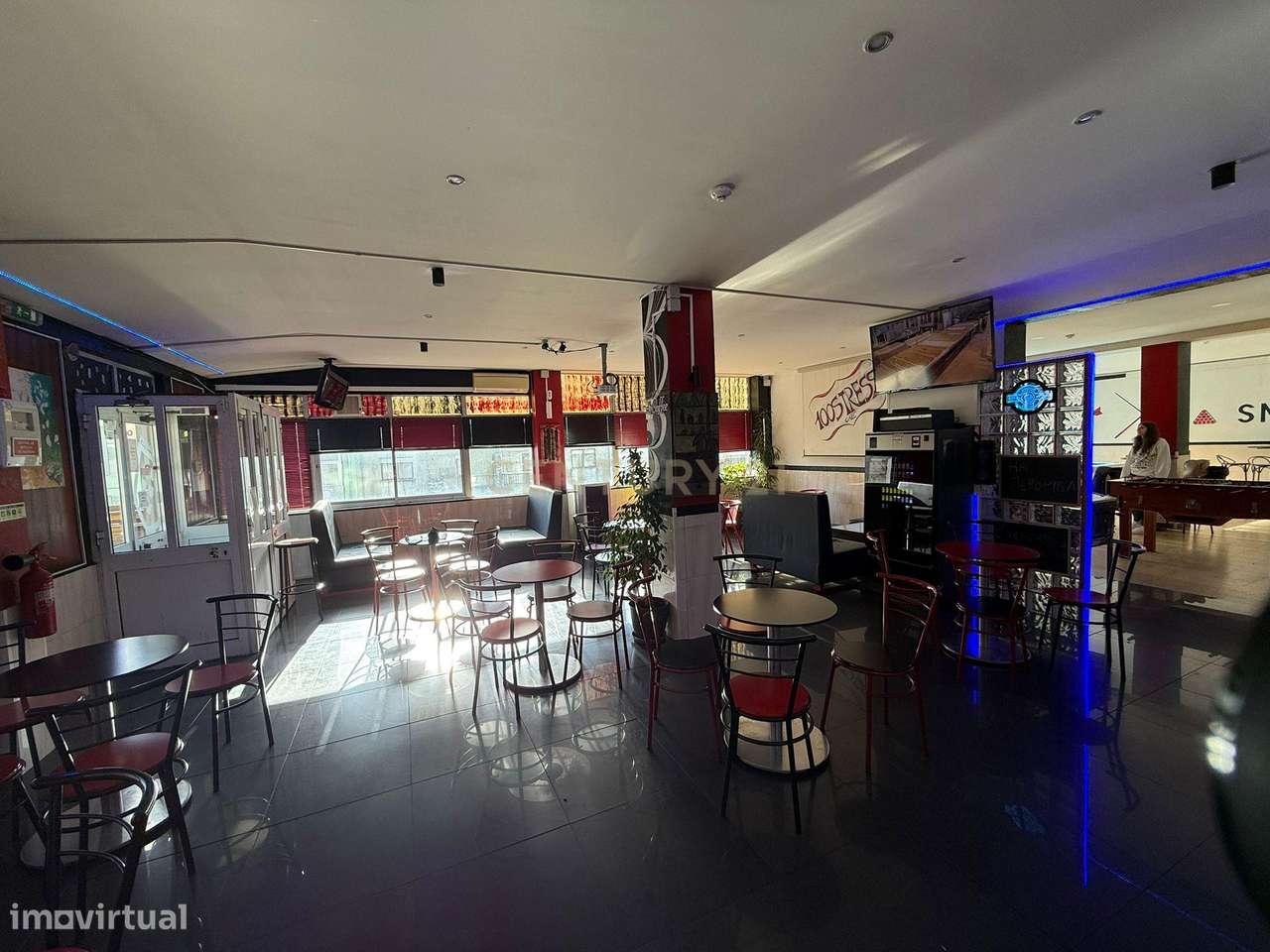 Bar todo equipado e em funcionamento na Guarda - Grande imagem: 3/6