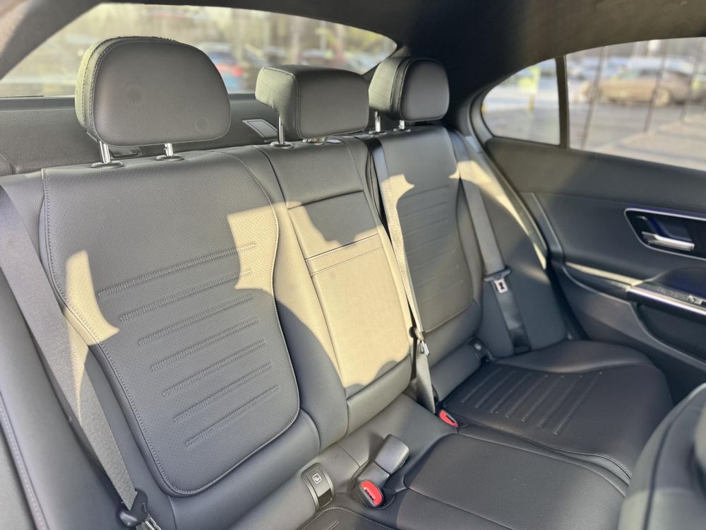 C 180, Linia AMG, Pakiet Advanced Plus, Keyless GO, HAK