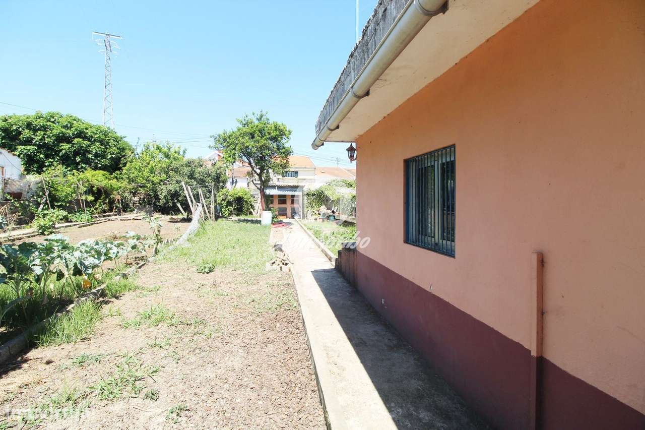 Andar Moradia T1 em Valbom, próximo a Gramido-7