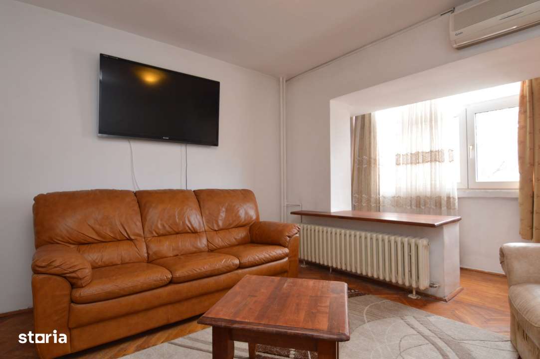 VANZARE APARTAMENT 4 CAMERE UNIRII – SFANTA VINERI