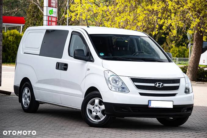 Hyundai H-1 Starex - 2