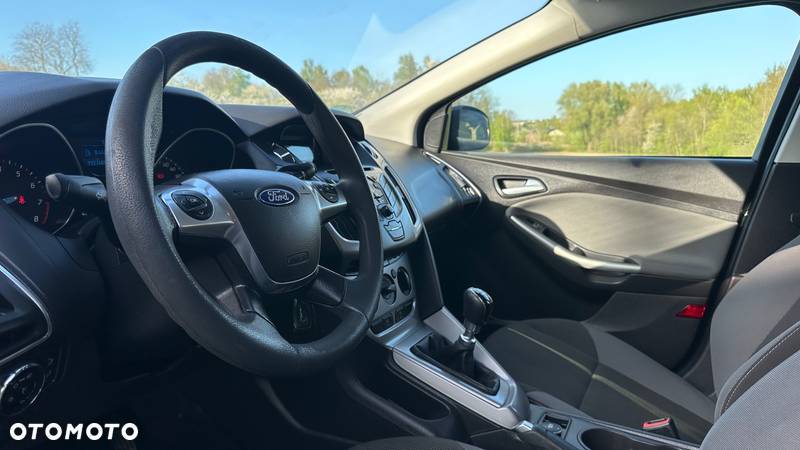 Ford Focus Turnier 1.0 EcoBoost Start-Stopp-System VIGNALE - 16