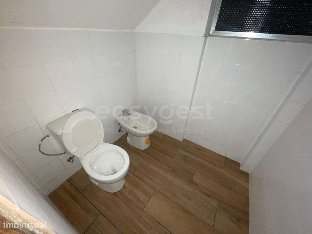 Armazém industrial de grande dimensão, localizado a 2 minutos do ce... - Grande imagem: 5/32